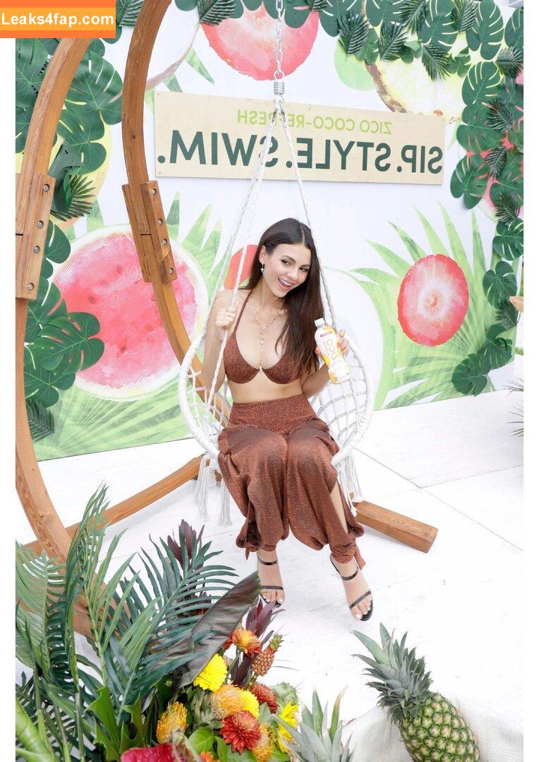 Victoria Justice / victoriajustice leaked photo photo #2493
