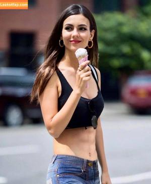 Victoria Justice photo #2437