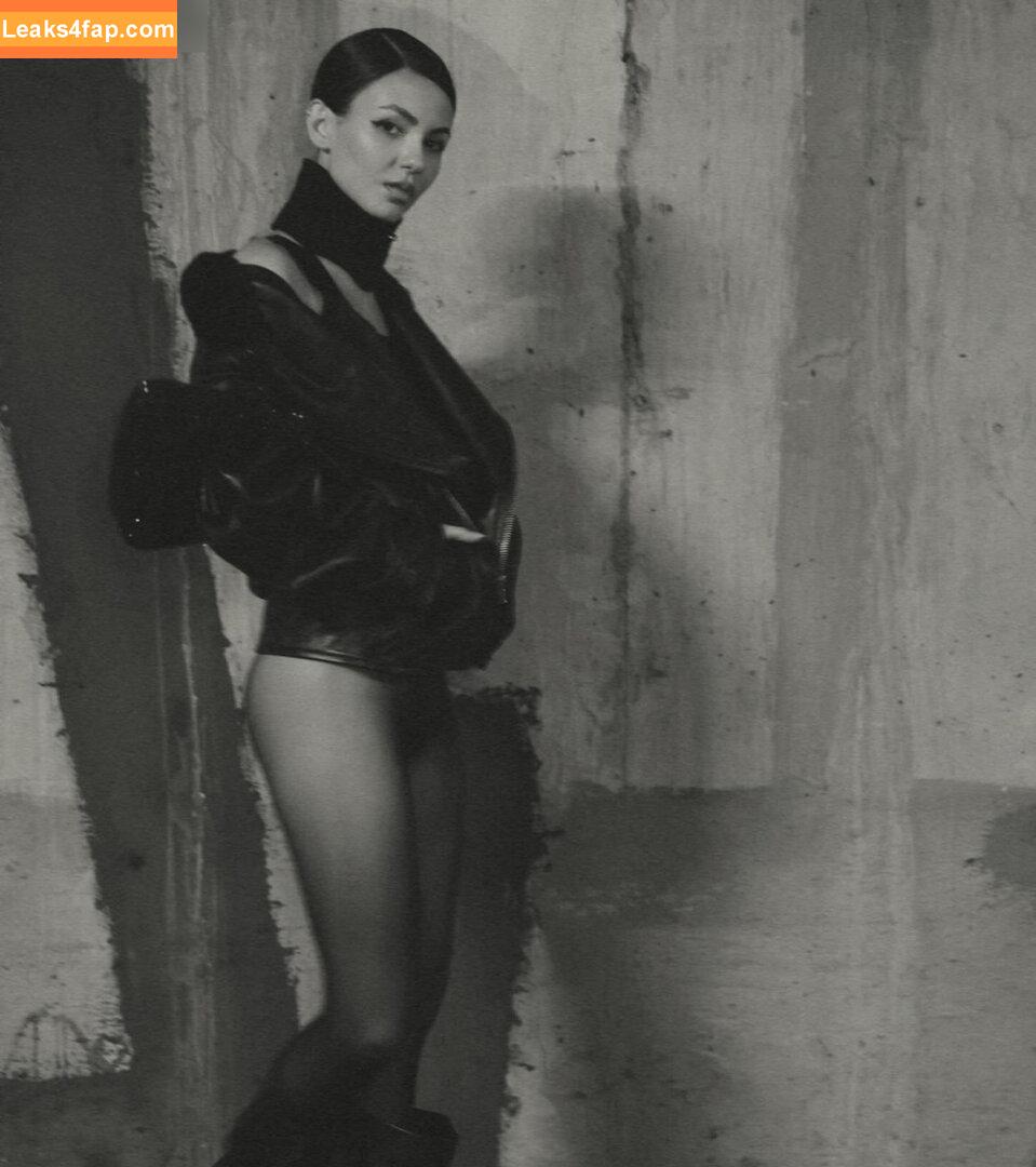 Victoria Justice / victoriajustice leaked photo photo #3145