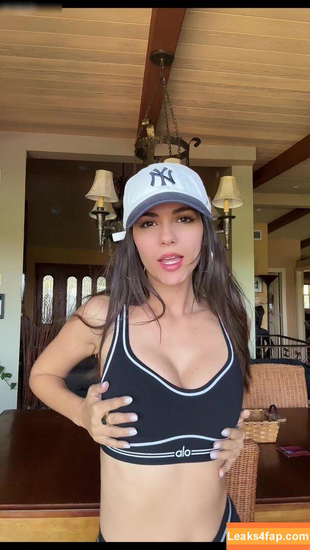 Victoria Justice / victoriajustice leaked photo photo #3220