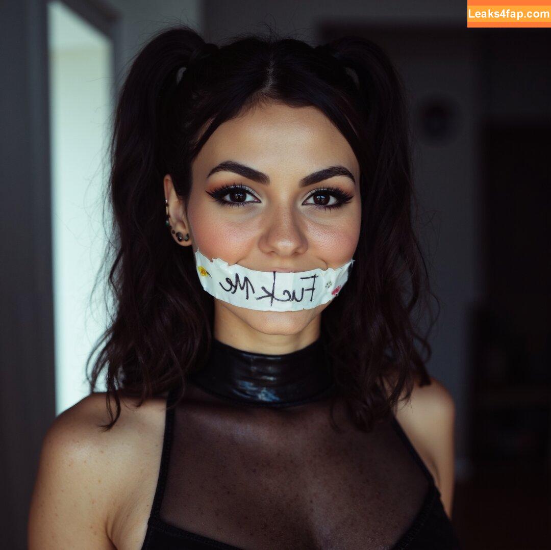 Victoria Justice / victoriajustice leaked photo photo #3560