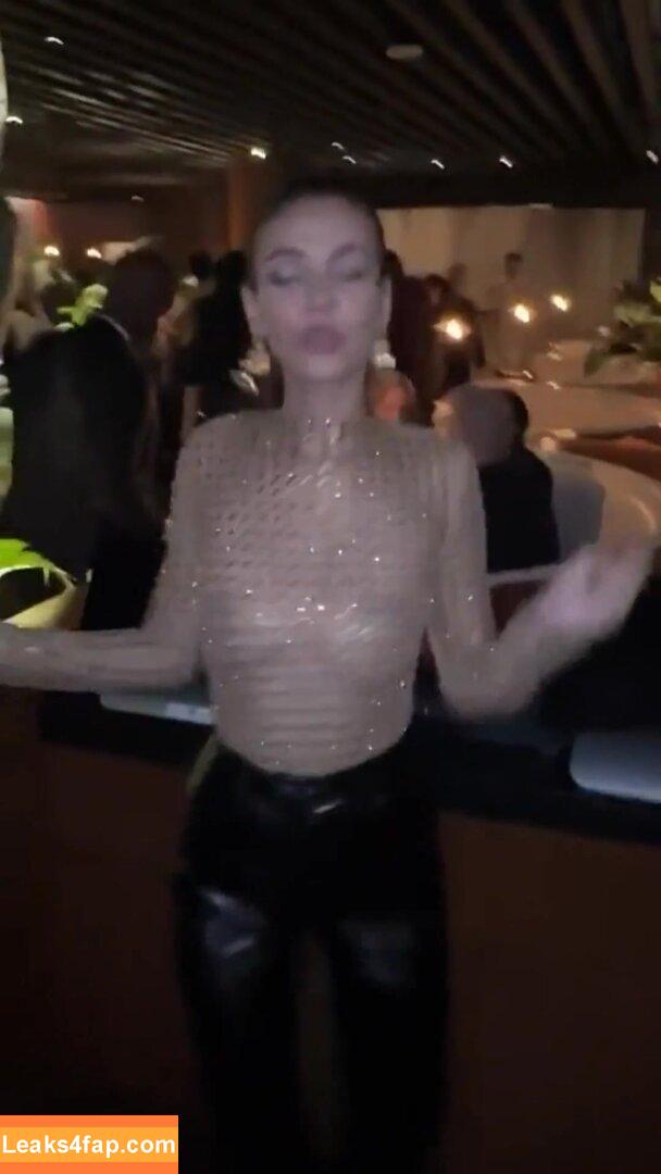 Victoria Justice / victoriajustice leaked photo photo #3722