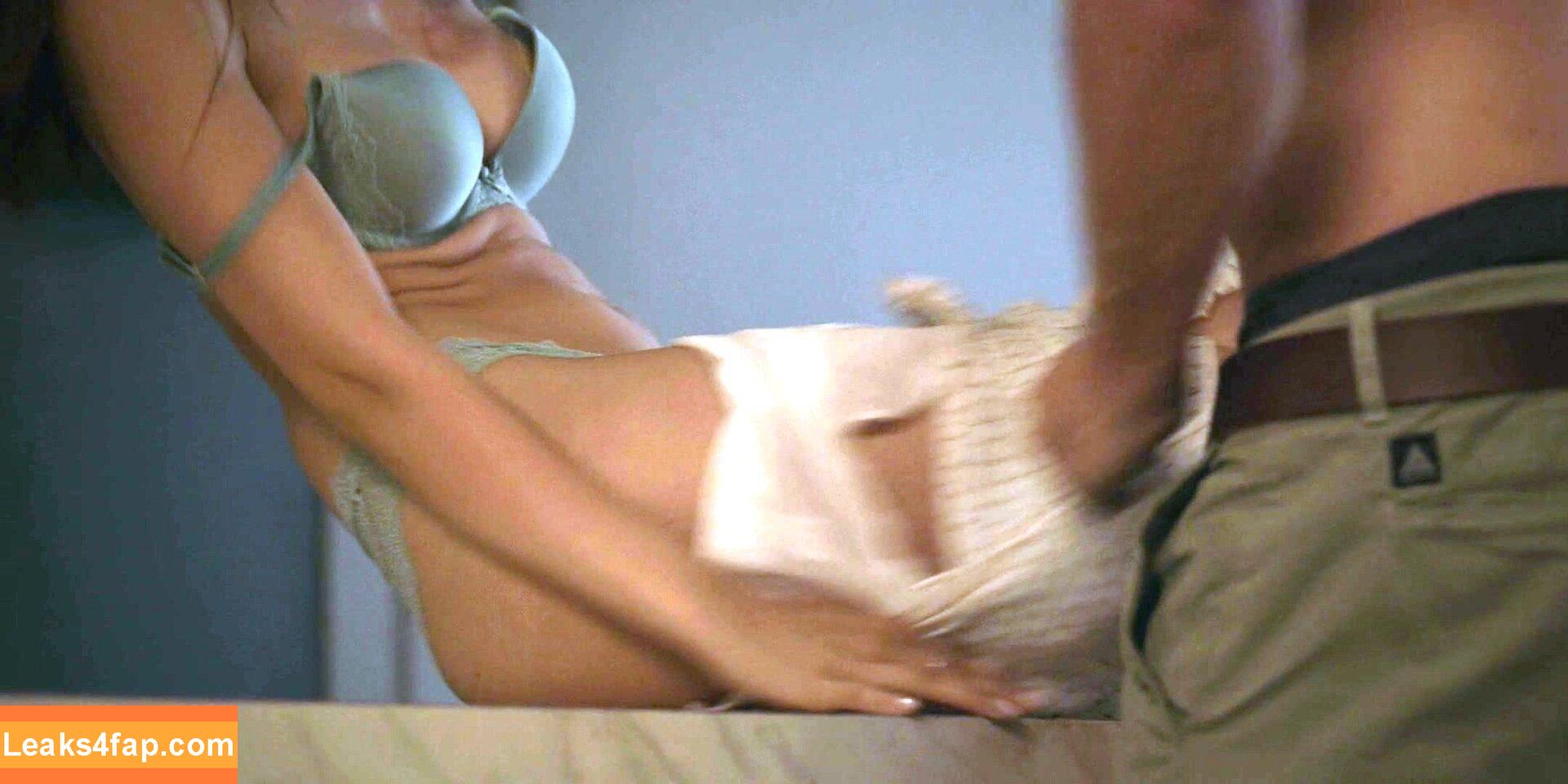 Victoria Justice / victoriajustice leaked photo photo #3753