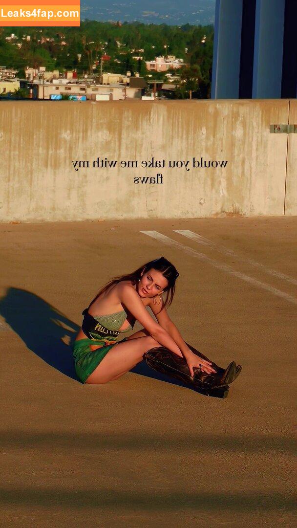Victoria Justice / victoriajustice leaked photo photo #3764