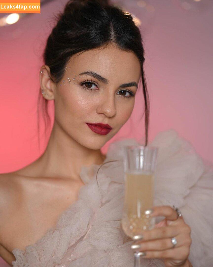 Victoria Justice / victoriajustice leaked photo photo #3794