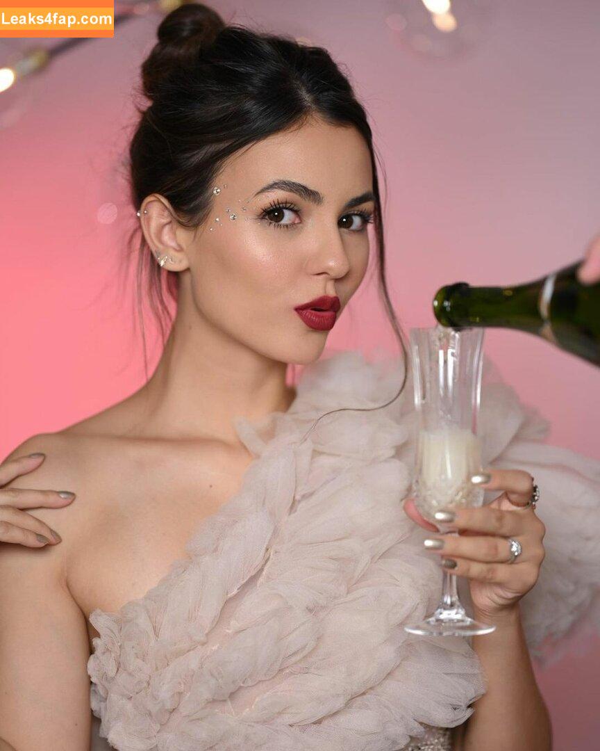 Victoria Justice / victoriajustice leaked photo photo #3795