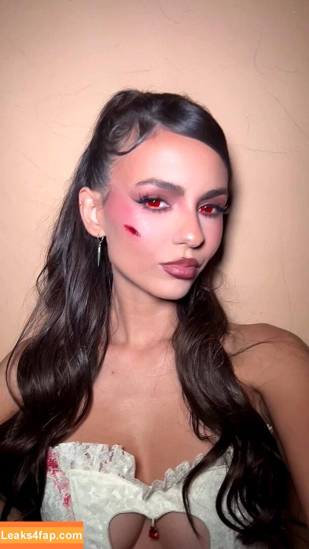 Victoria Justice / victoriajustice leaked photo photo #4592