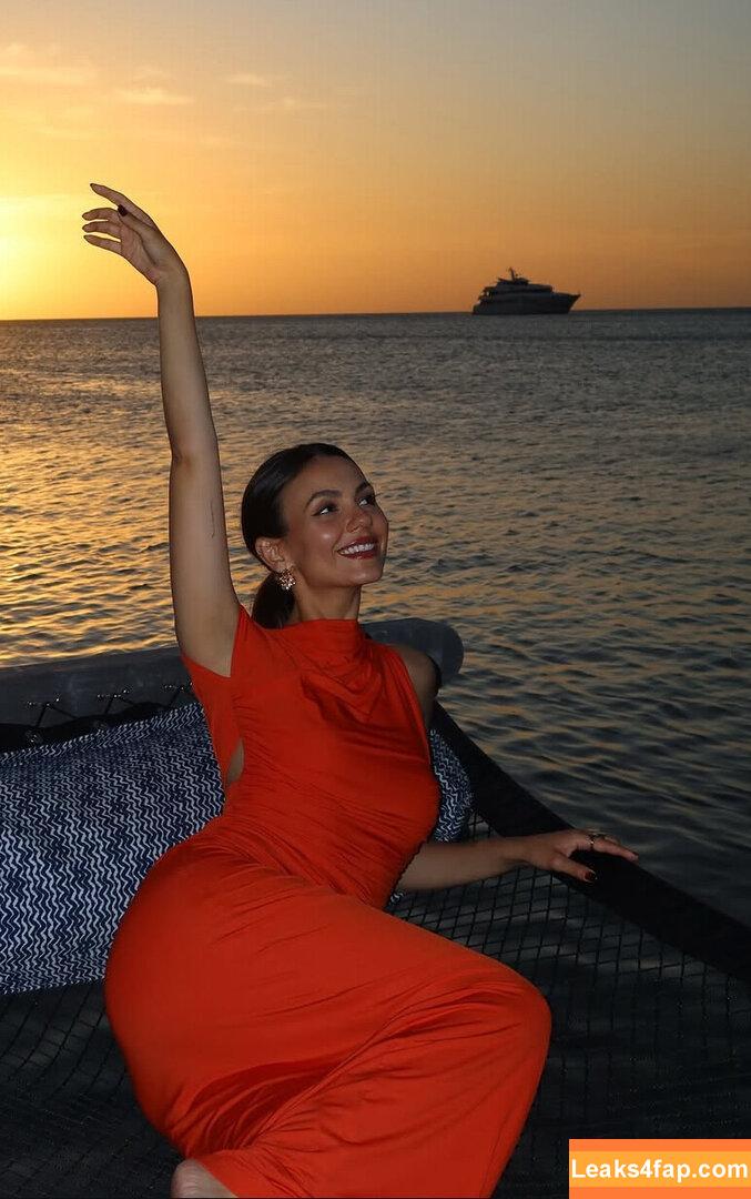 Victoria Justice / victoriajustice leaked photo photo #4722