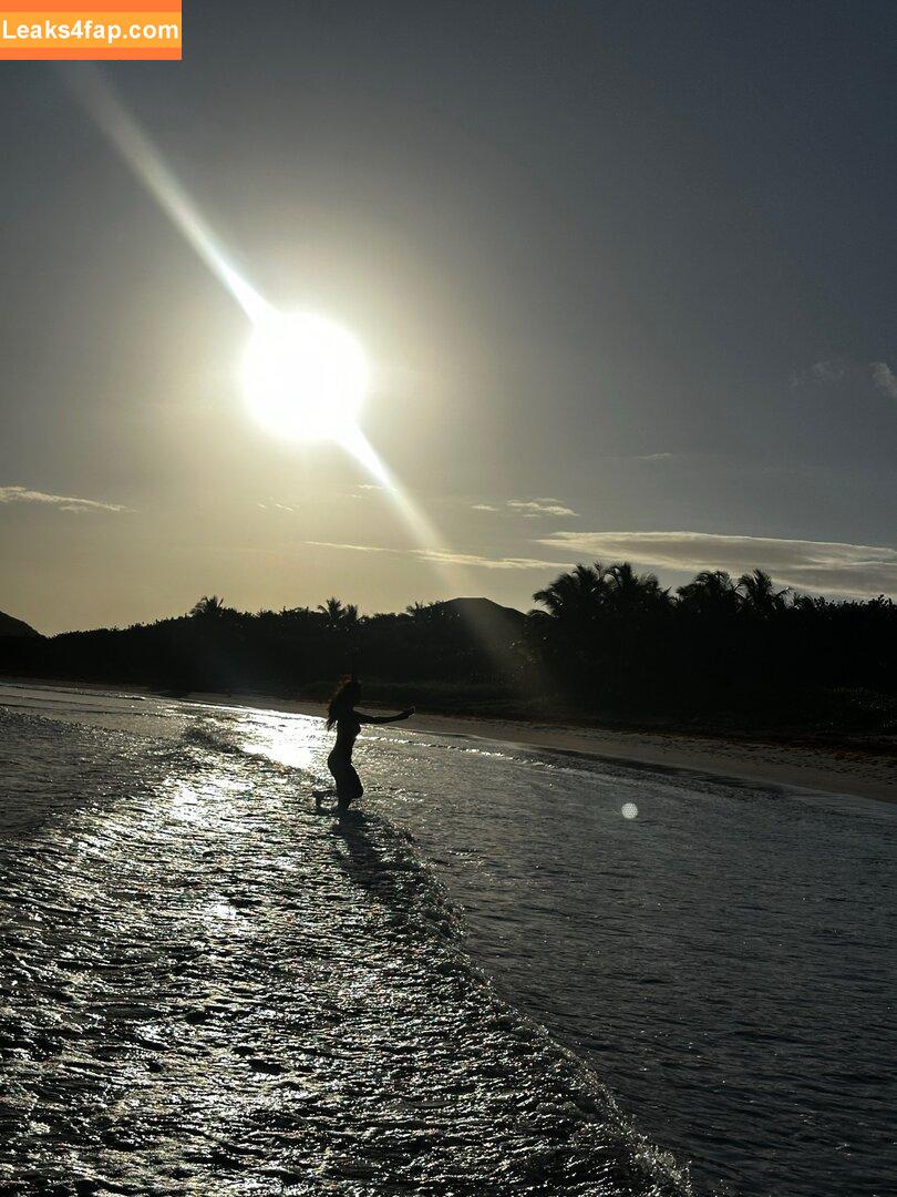 Victoria Justice / victoriajustice leaked photo photo #4732