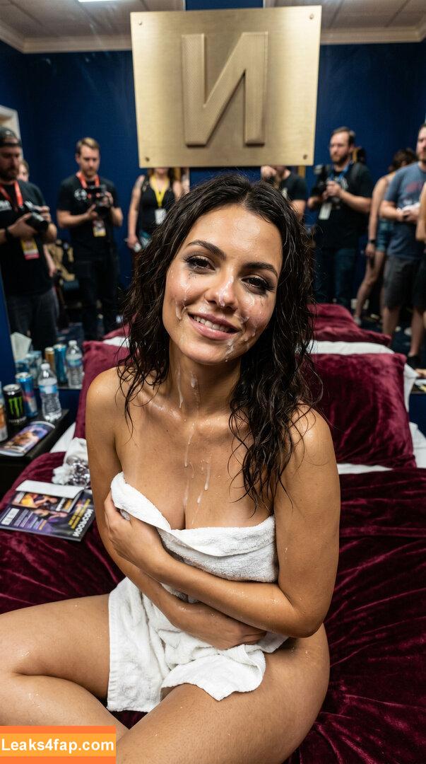 Victoria Justice / victoriajustice leaked photo photo #4822