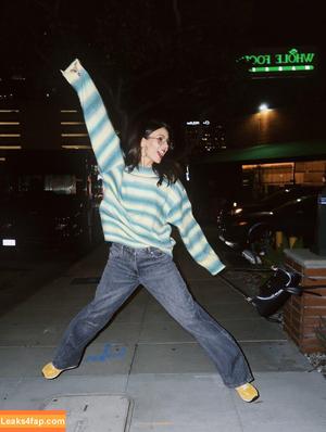 Victoria Justice photo #4704