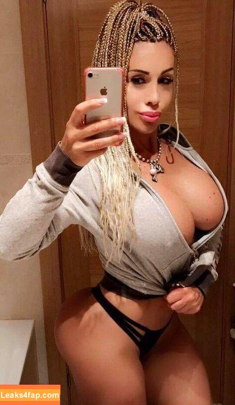 Victoria Lomba / victorialomba / victorialombatv leaked photo photo #0339