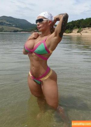 Victoria Lomba photo #0204