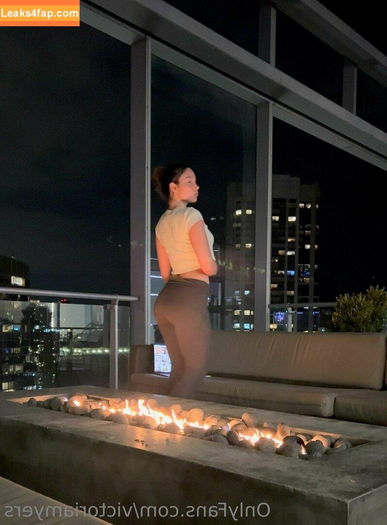 Victoria Lynn Myers / victorialynnmyers слитое фото фото #0480