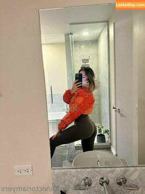 Victoria Lynn Myers photo #0419
