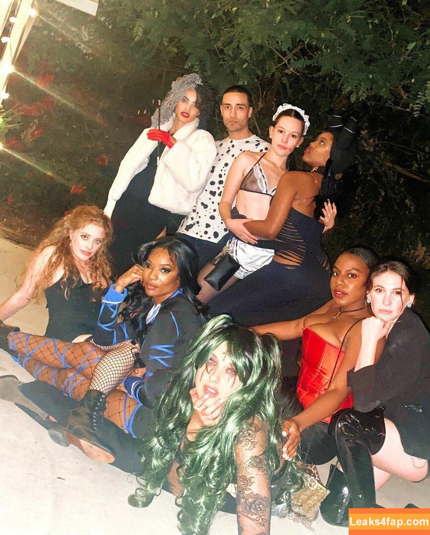 Victoria Pedretti / victoriapedretti_ leaked photo photo #0037