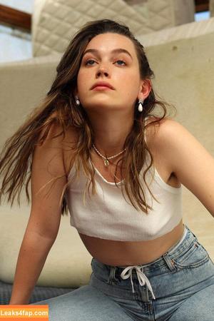 Victoria Pedretti photo #0004