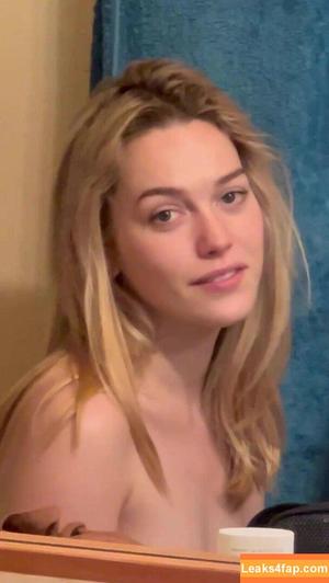 Victoria Pedretti photo #0031