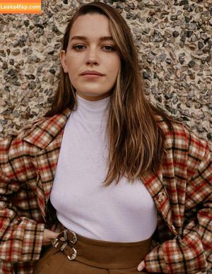 Victoria Pedretti photo #0047