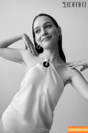 Victoria Pedretti photo #0049