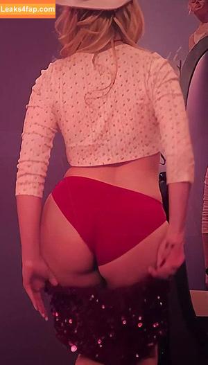 Victoria Pedretti фото #0344