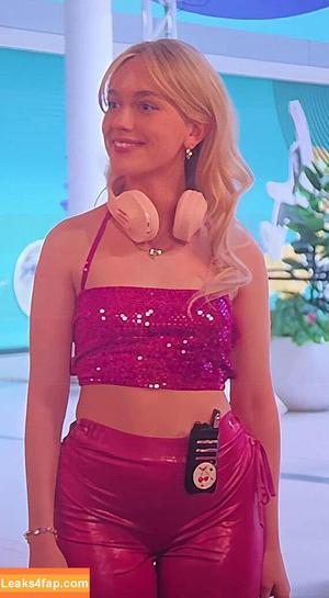 Victoria Pedretti фото #0345