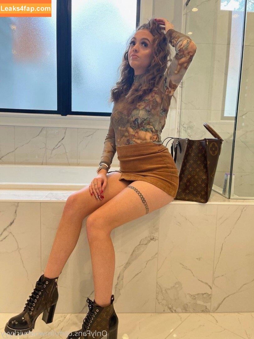 Victoria Rclaiire /  leaked photo photo #0008
