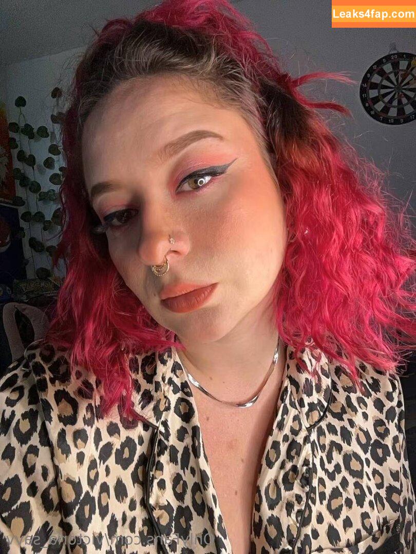 victoria_savv / itsyourgirlvic_213 leaked photo photo #0028