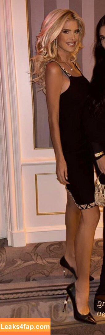 Victoria Silvstedt / vicsilvstedt / victoriasilvstedt leaked photo photo #0043