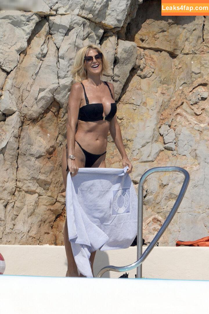 Victoria Silvstedt / vicsilvstedt / victoriasilvstedt leaked photo photo #0104