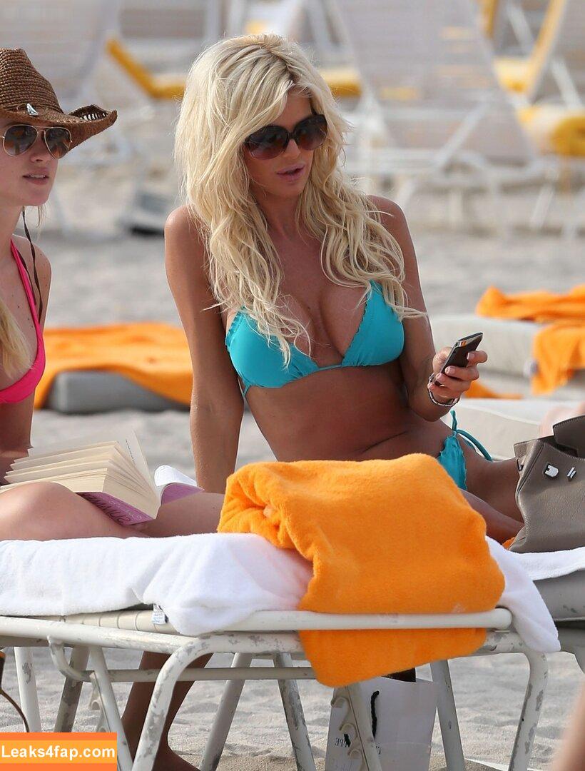 Victoria Silvstedt / vicsilvstedt / victoriasilvstedt leaked photo photo #0201