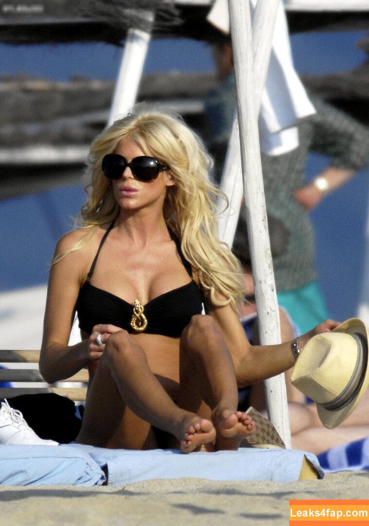 Victoria Silvstedt / vicsilvstedt / victoriasilvstedt leaked photo photo #0210