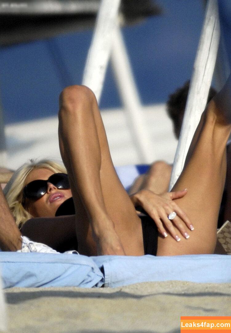 Victoria Silvstedt / vicsilvstedt / victoriasilvstedt leaked photo photo #0214