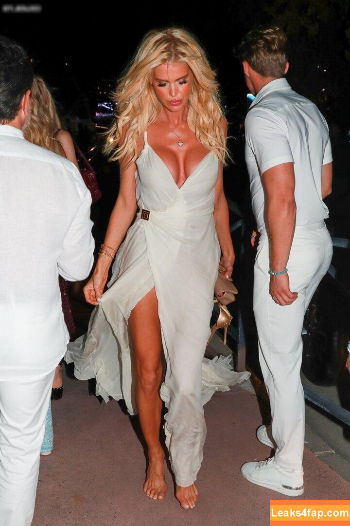 Victoria Silvstedt / vicsilvstedt / victoriasilvstedt leaked photo photo #0228