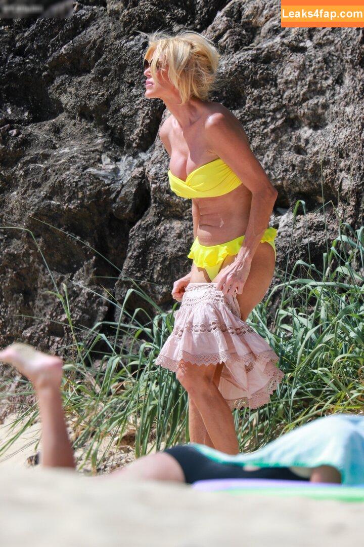 Victoria Silvstedt / vicsilvstedt / victoriasilvstedt leaked photo photo #0234