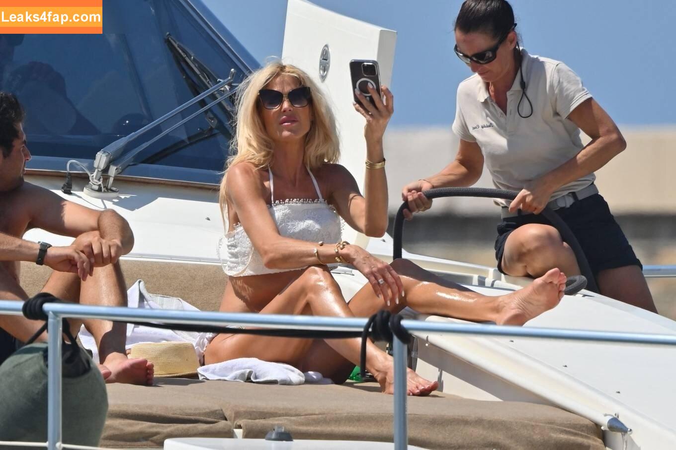 Victoria Silvstedt / vicsilvstedt / victoriasilvstedt leaked photo photo #0268