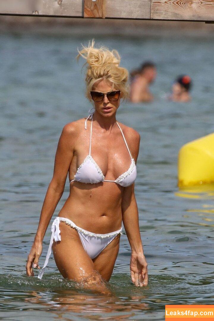 Victoria Silvstedt / vicsilvstedt / victoriasilvstedt leaked photo photo #0309