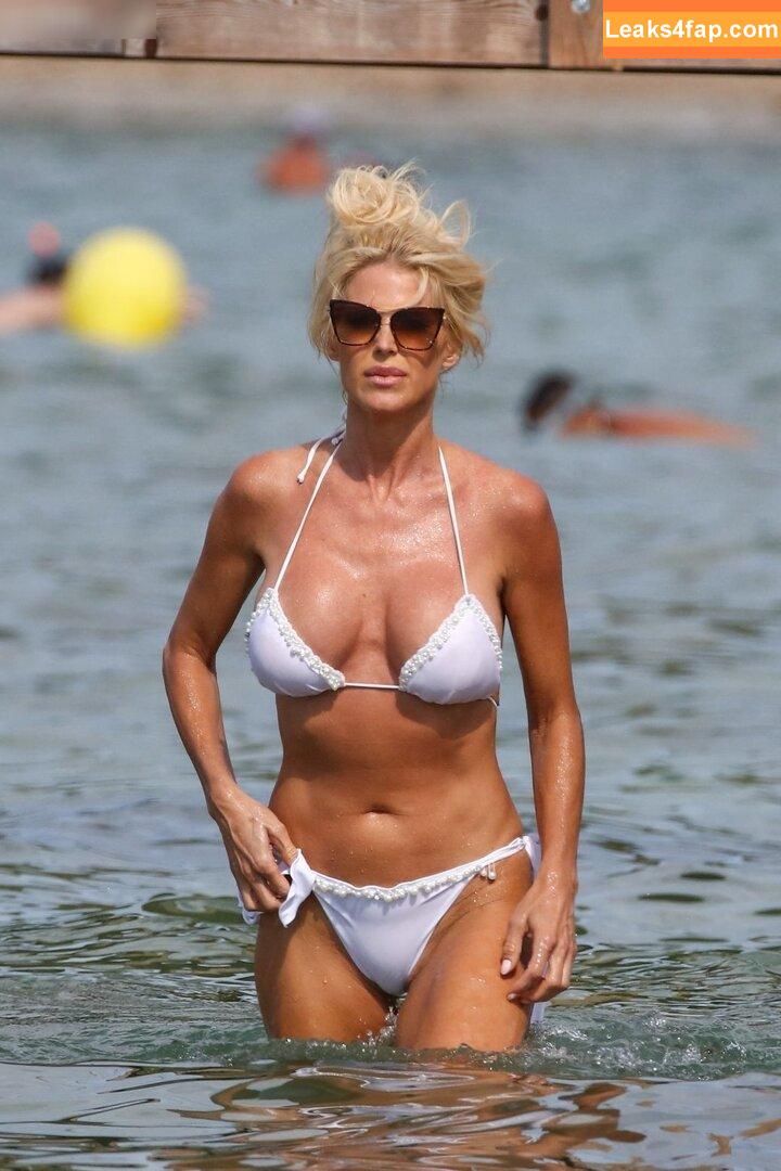Victoria Silvstedt / vicsilvstedt / victoriasilvstedt leaked photo photo #0313