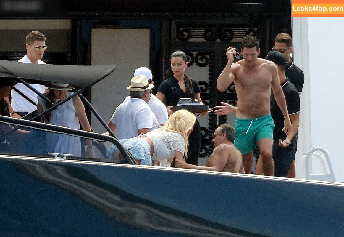 Victoria Silvstedt / vicsilvstedt / victoriasilvstedt leaked photo photo #0444