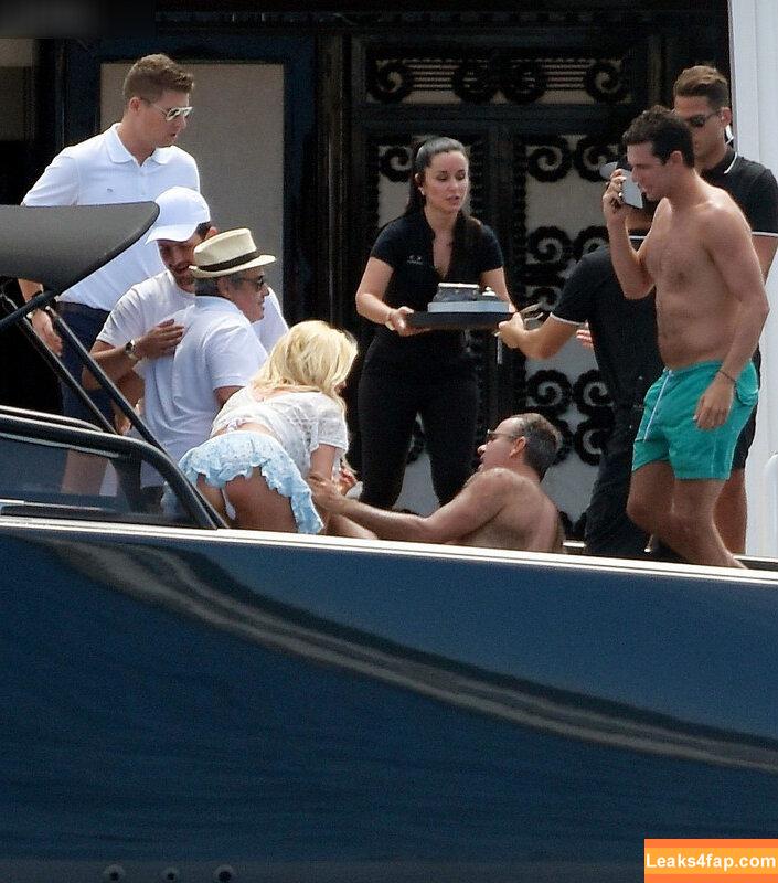 Victoria Silvstedt / vicsilvstedt / victoriasilvstedt leaked photo photo #0459