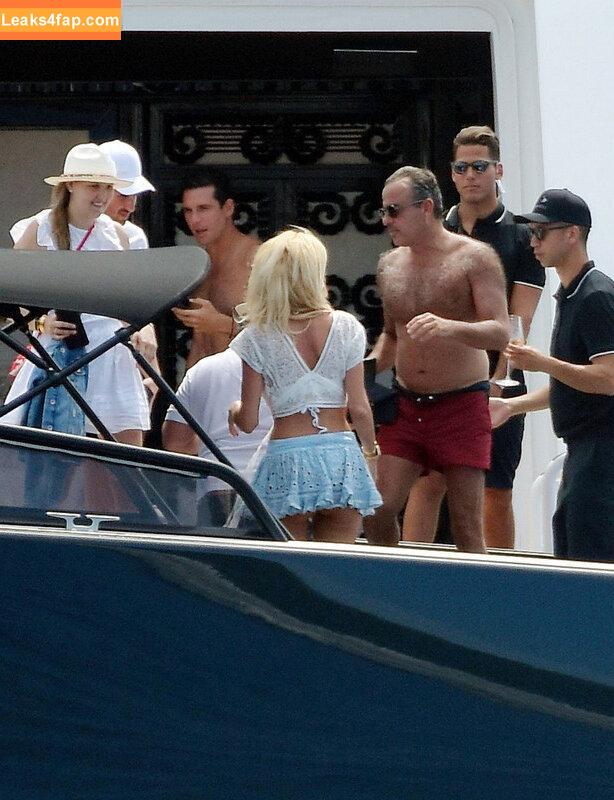 Victoria Silvstedt / vicsilvstedt / victoriasilvstedt leaked photo photo #0466