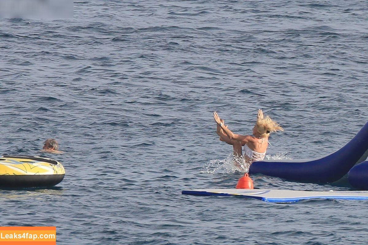 Victoria Silvstedt / vicsilvstedt / victoriasilvstedt leaked photo photo #0469