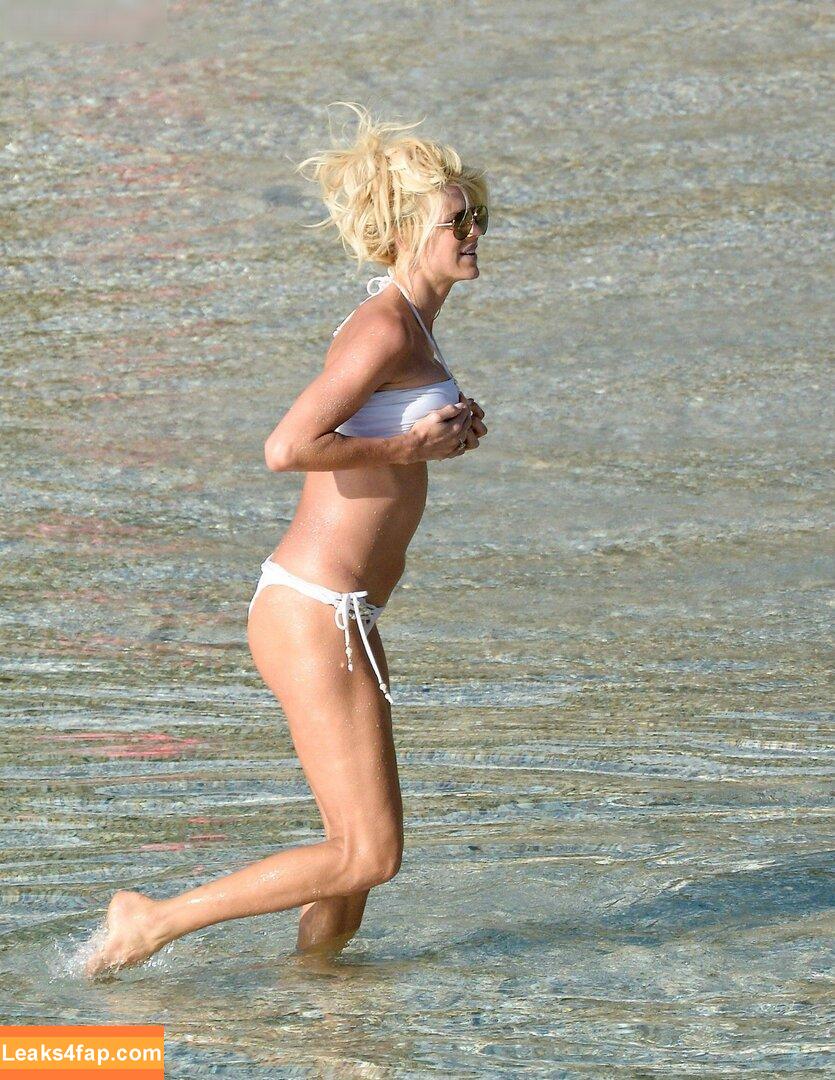 Victoria Silvstedt / vicsilvstedt / victoriasilvstedt leaked photo photo #0477