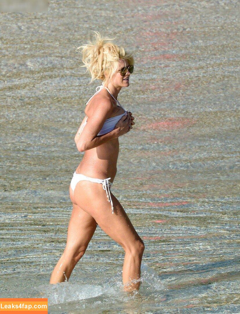 Victoria Silvstedt / vicsilvstedt / victoriasilvstedt leaked photo photo #0491