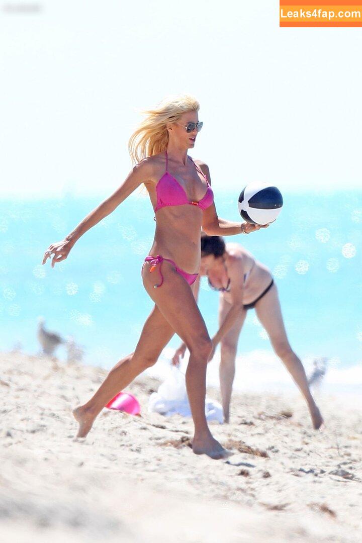 Victoria Silvstedt / vicsilvstedt / victoriasilvstedt leaked photo photo #0518