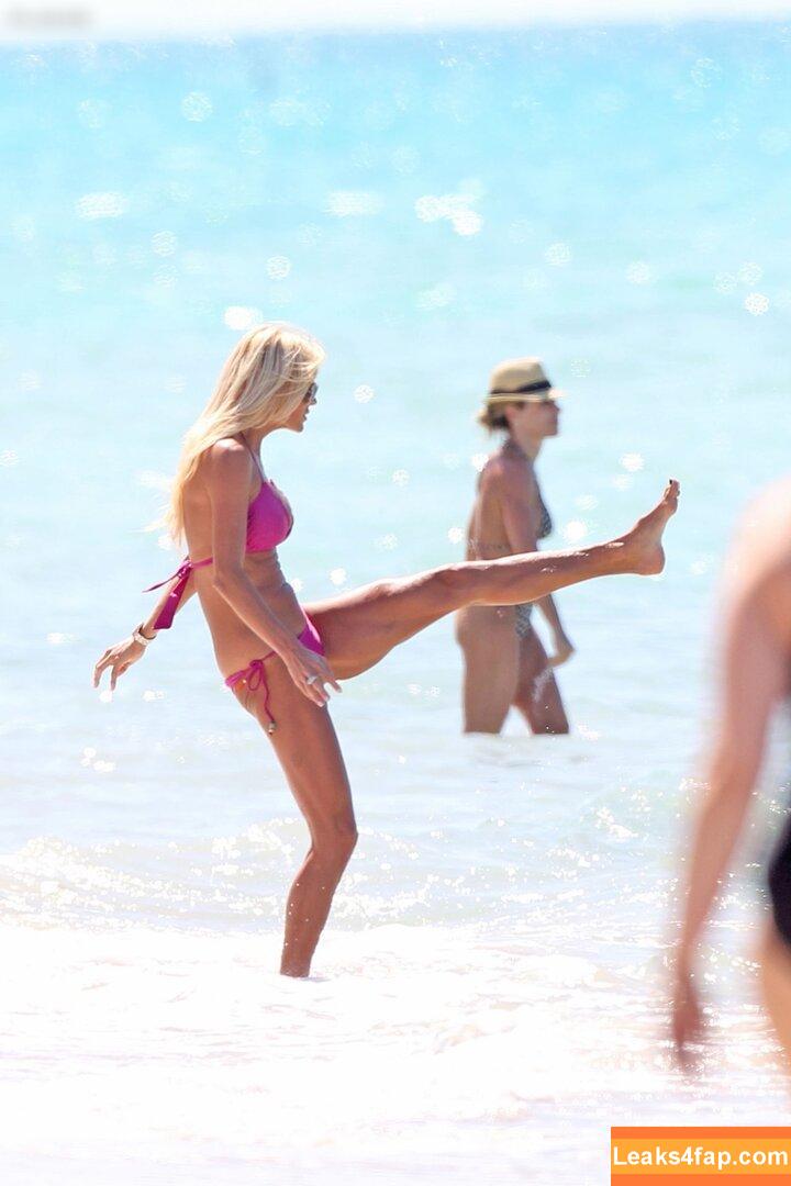 Victoria Silvstedt / vicsilvstedt / victoriasilvstedt leaked photo photo #0522