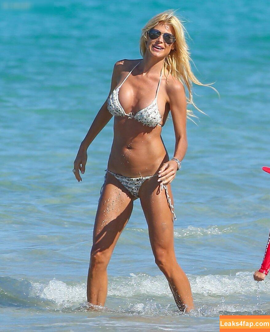 Victoria Silvstedt / vicsilvstedt / victoriasilvstedt leaked photo photo #0525