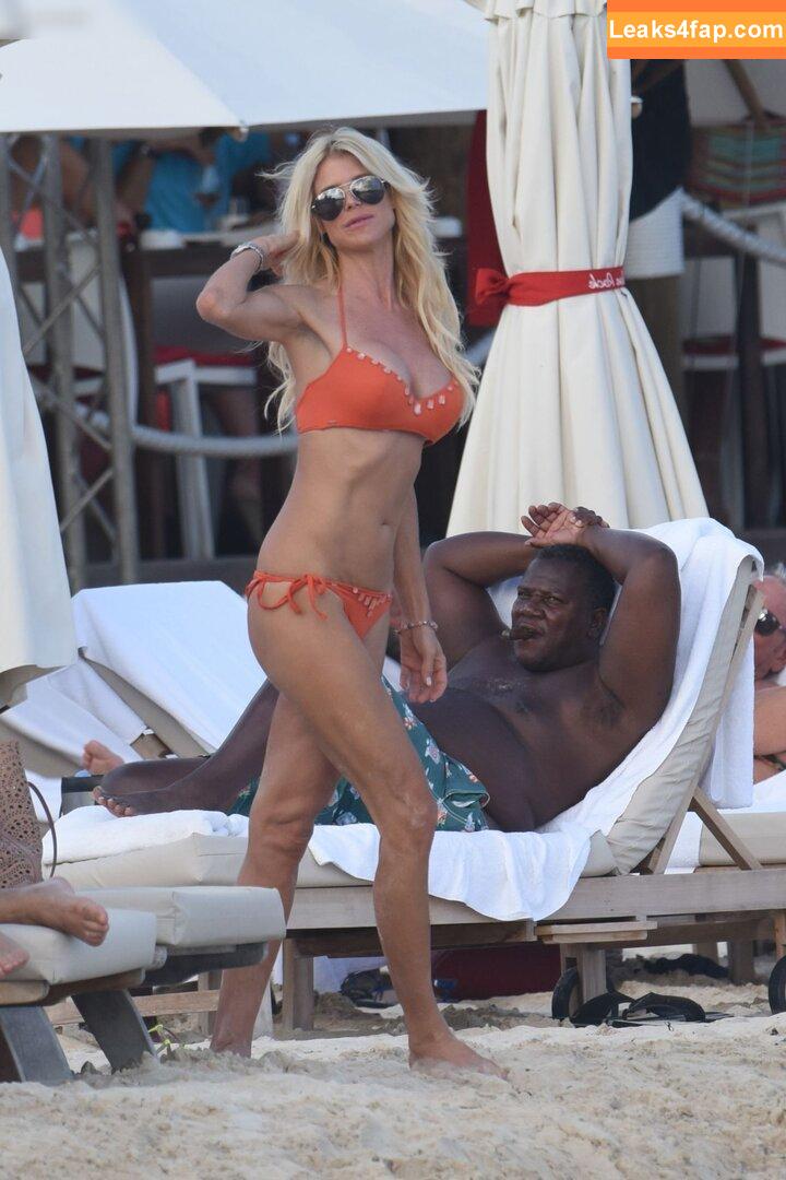 Victoria Silvstedt / vicsilvstedt / victoriasilvstedt leaked photo photo #0648