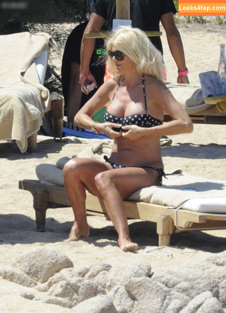 Victoria Silvstedt / vicsilvstedt / victoriasilvstedt leaked photo photo #0663