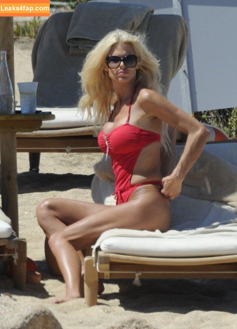 Victoria Silvstedt / vicsilvstedt / victoriasilvstedt leaked photo photo #0694